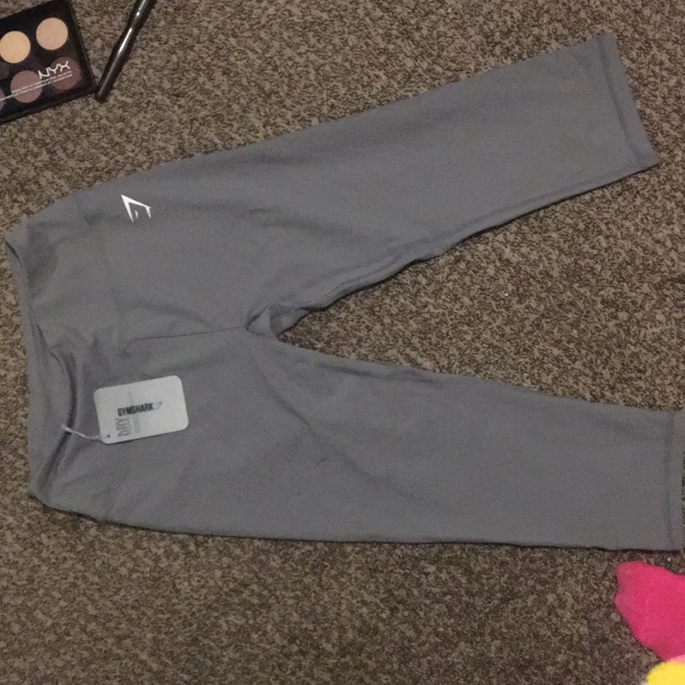 Dream cropped gym-shark leggings